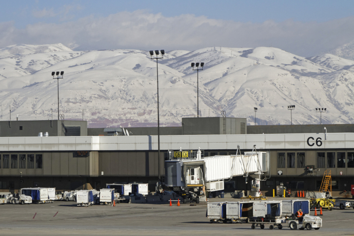 salt lake city airport hotels with shuttle